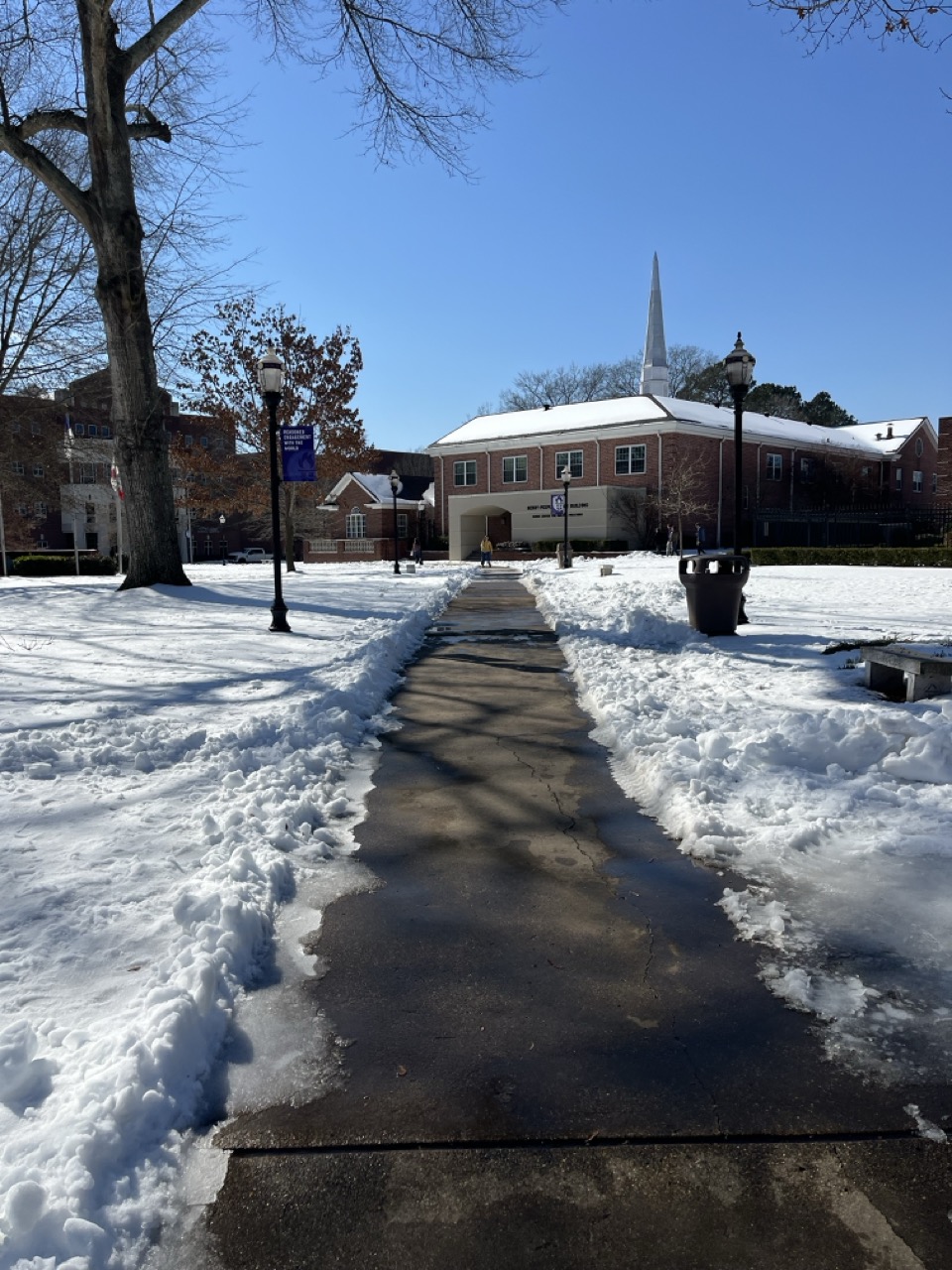 Snow and ice on Ouachita's campus on 1/29/26