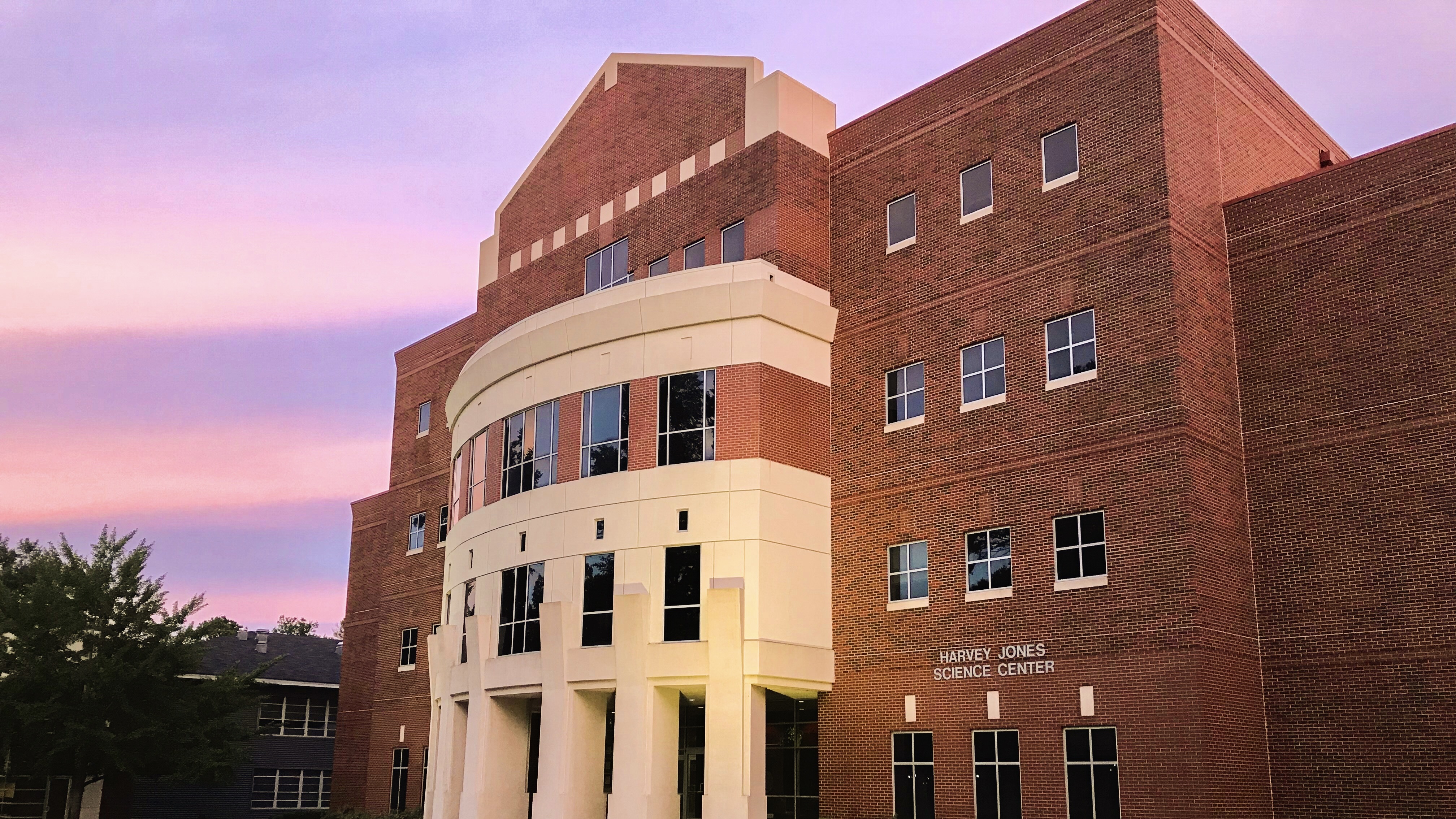 Jones Science Center on the campus of Ouachita Baptist University